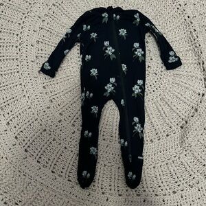 Kyte BABY Black Floral Kids Pajama Footies